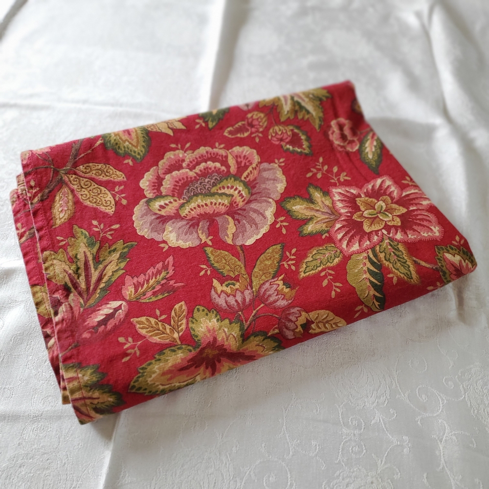 Tablecloth Large Oblong EZ Care